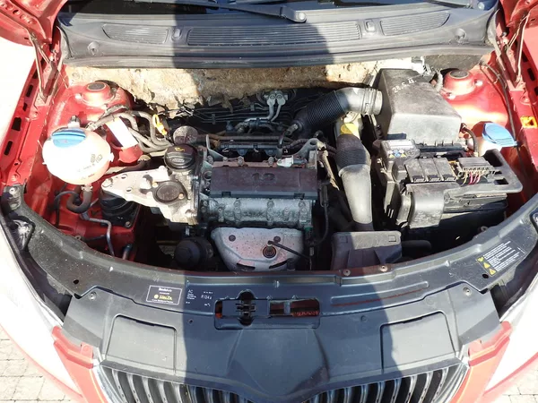 Škoda Fabia 1.2 HTP 51 kW KLIMATIZACE - foto 13
