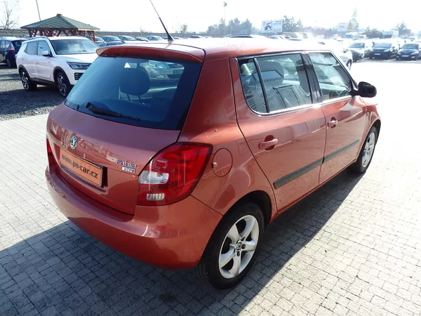 Škoda Fabia 1.2 HTP 51 kW KLIMATIZACE - foto 4