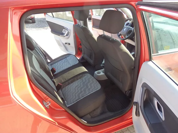Škoda Fabia 1.2 HTP 51 kW KLIMATIZACE - foto 9