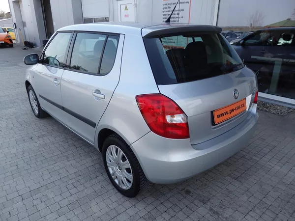 Škoda Fabia 1.4 16V KLIMA, 8x AIRBAG - foto 5