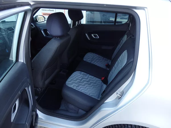 Škoda Fabia 1.4 16V KLIMA, 8x AIRBAG - foto 7
