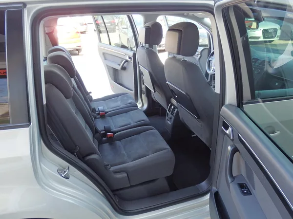 Volkswagen Touran 1.2 TSI 103 kW DIGI. KLIMA,ESP - foto 9