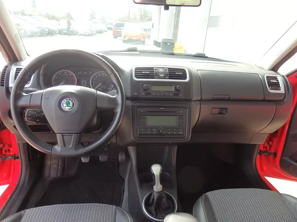 Škoda Fabia 1,4 16V KLIMA, ABS - foto 11
