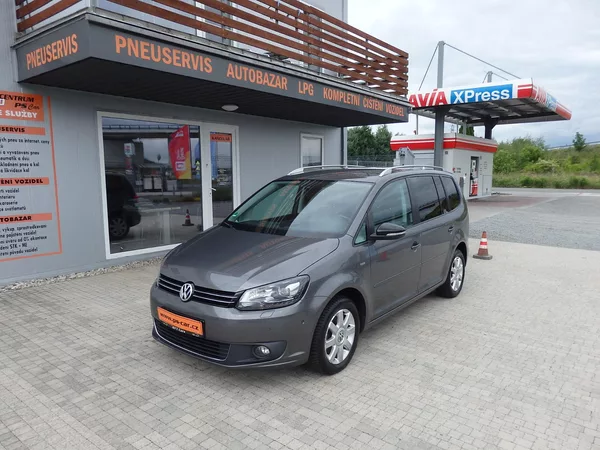 Volkswagen Touran 1.4 TSI 103 kW LIFE XENONY