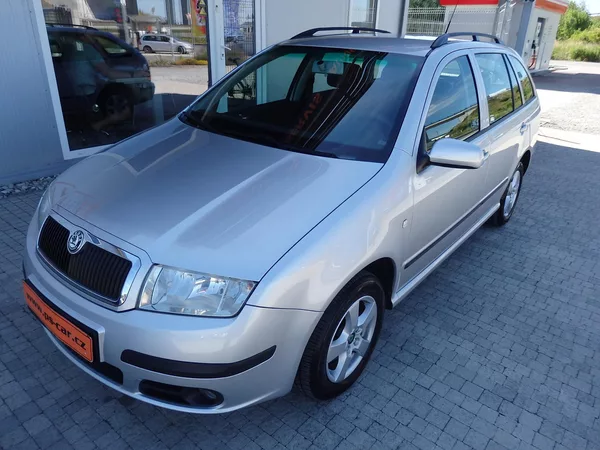 Škoda Fabia 1,4 16V 59kW KLIMA, ASR - foto 2