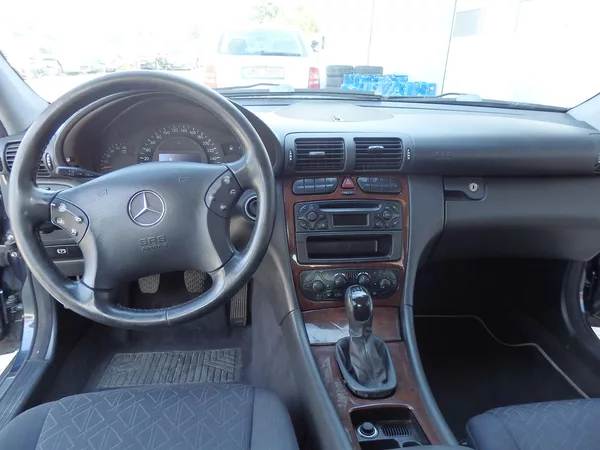 Mercedes-Benz Třídy C 220 CDI 4x AIRBAG - foto 11