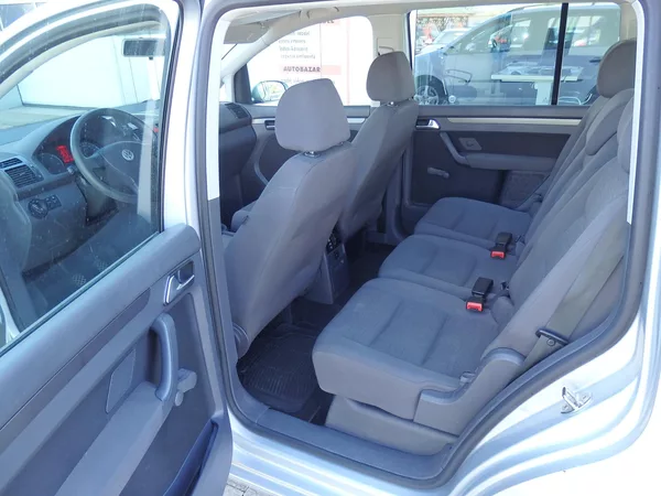 Volkswagen Touran 1,9TDi 77kW KLIMA, ZÁVĚS - foto 7