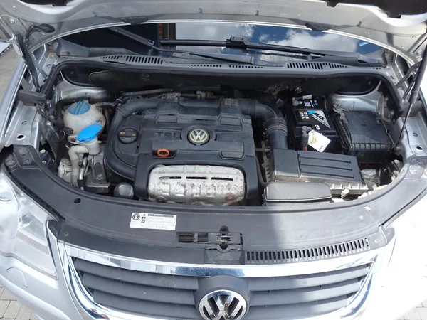 Volkswagen Touran 1.4 TSI DIGI.KLIMA, 7 MÍST - foto 14