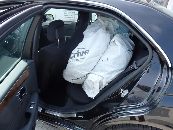 Mercedes-Benz Třídy E 220 CDI 8x AIRBAG, KLIMA - foto 7