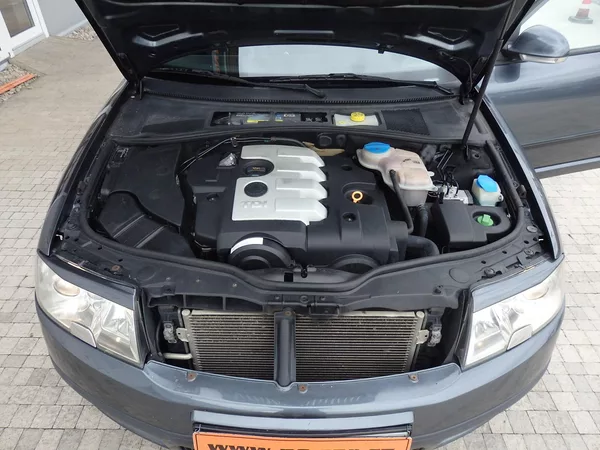 Škoda Superb 1.9 TDI 77 kW ALU R17, ZÁVĚS - foto 13