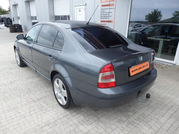Škoda Superb 1.9 TDI 77 kW ALU R17, ZÁVĚS - foto 5