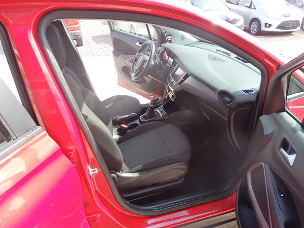 Opel Crossland X 1.2i KLIMA, NAJETO 36094 KM - foto 10