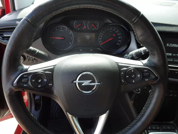 Opel Crossland X 1.2i KLIMA, NAJETO 36094 KM - foto 12
