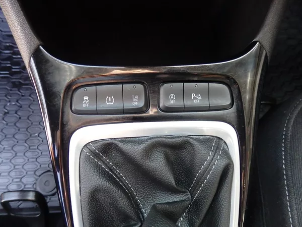 Opel Crossland X 1.2i KLIMA, NAJETO 36094 KM - foto 14