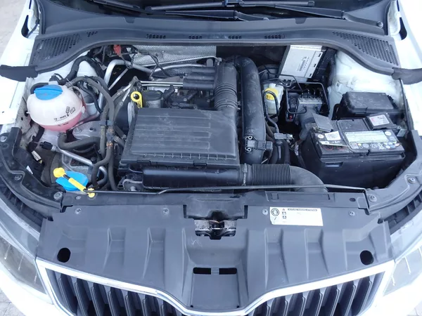 Škoda Fabia 1.2 TSI DIGI. KLIMA, ESP - foto 13