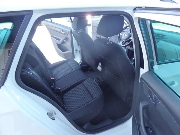 Škoda Fabia 1.2 TSI DIGI. KLIMA, ESP - foto 9