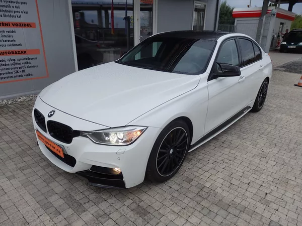 BMW Řada 3 320D 135 kW XENONY, NAVI, DVD - foto 2
