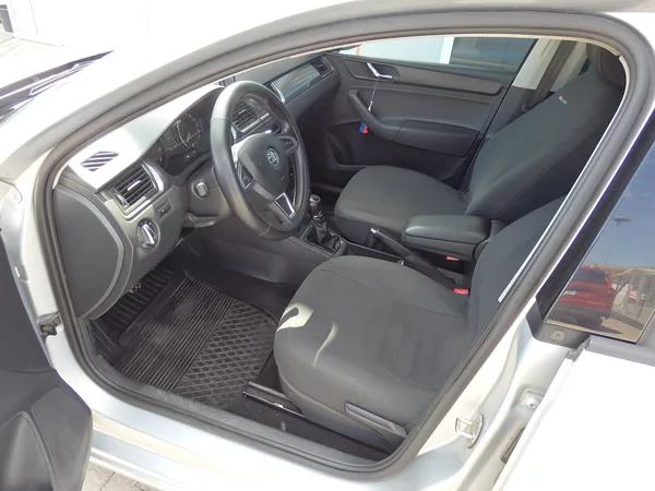 Škoda Rapid 1.2 TSI 63 kW KLIMATIZACE - foto 6