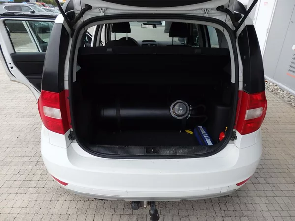 Škoda Yeti 1.2 TSI 77 kW ZÁVĚS, LPG - foto 8