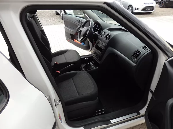 Škoda Yeti 1.2 TSI 77 kW ZÁVĚS, LPG - foto 10