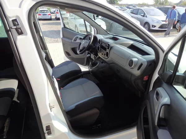 Peugeot Partner TEPEE 1.6 HDI KLIMA, ASR - foto 13
