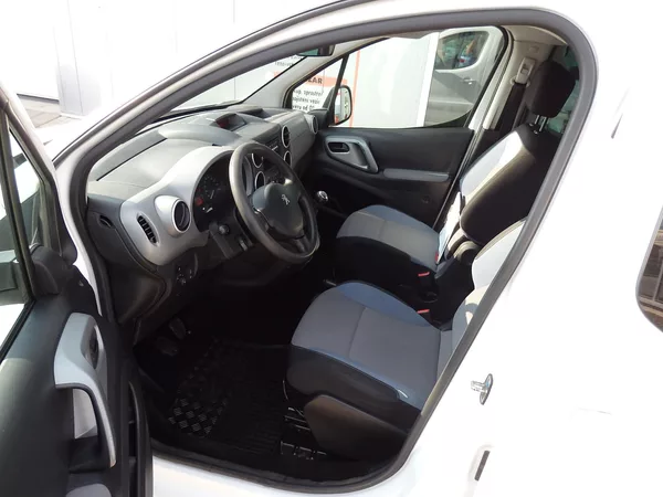 Peugeot Partner TEPEE 1.6 HDI KLIMA, ASR - foto 6