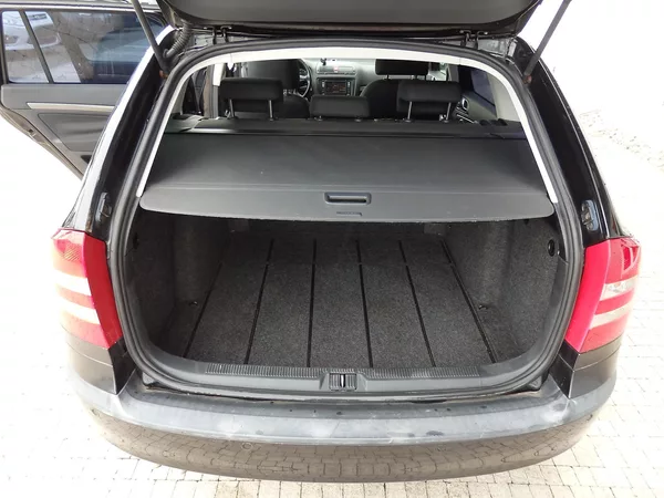 Škoda Octavia 1,6 75kW KLIMA, ESP - foto 8