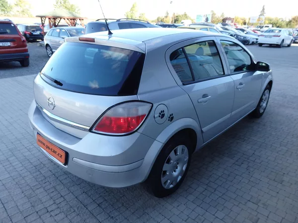 Opel Astra 1.6i 77 kW DIGI. KLIMA - foto 4