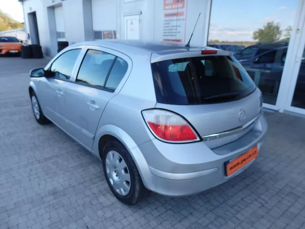 Opel Astra 1.6i 77 kW DIGI. KLIMA - foto 5