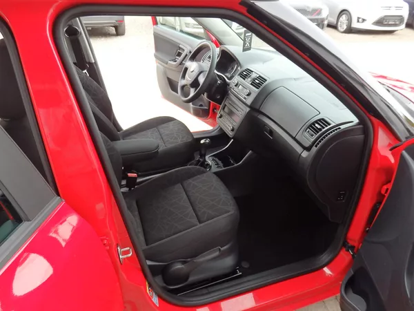 Škoda Fabia 1.2 TSI 77kW DIGI.KLIMA FAMILY - foto 11
