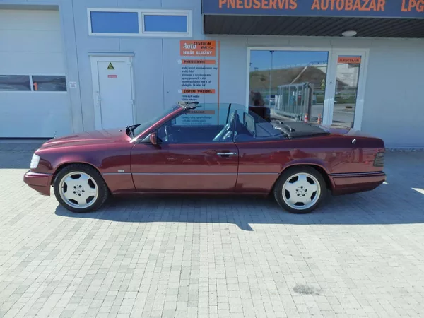 Mercedes-Benz 124 E320 CABRIO 162 kW - foto 10