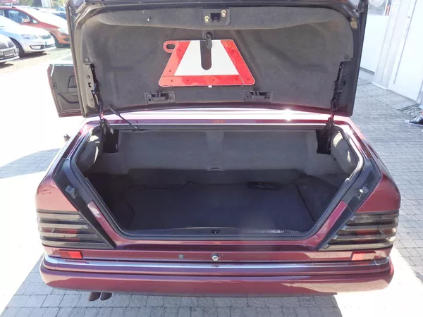 Mercedes-Benz 124 E320 CABRIO 162 kW - foto 13