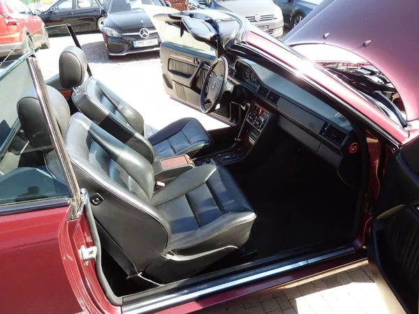 Mercedes-Benz 124 E320 CABRIO 162 kW - foto 14
