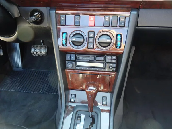 Mercedes-Benz 124 E320 CABRIO 162 kW - foto 17