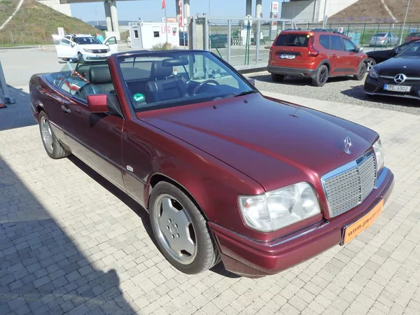 Mercedes-Benz 124 E320 CABRIO 162 kW - foto 7