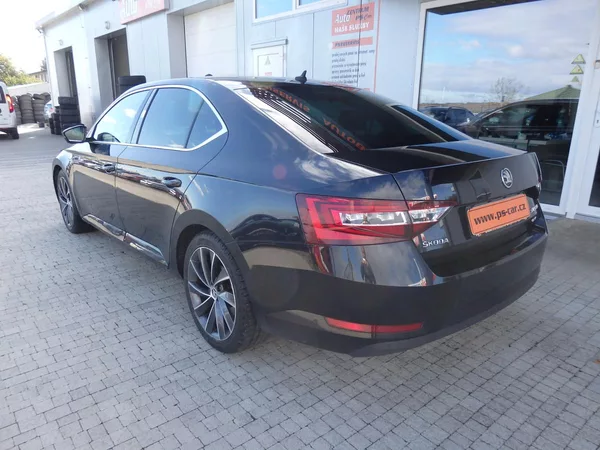 Škoda Superb 2.0 TDI 140kW L&K 4x4 - foto 5