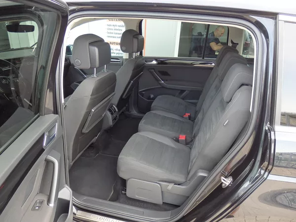 Volkswagen Touran 2,0 TDI 140kW HIGHLINE,DSG LED - foto 10