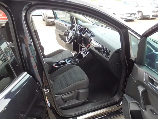 Volkswagen Touran 2,0 TDI 140kW HIGHLINE,DSG LED - foto 13