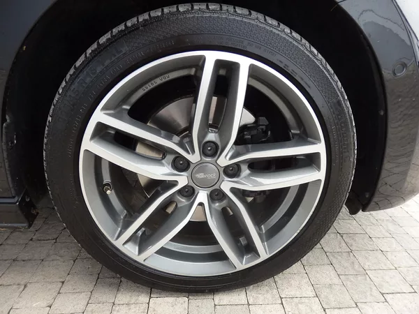 Volkswagen Touran 2,0 TDI 140kW HIGHLINE,DSG LED - foto 15