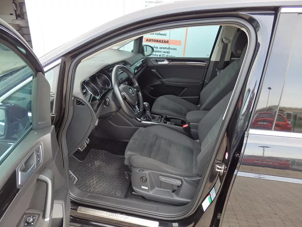 Volkswagen Touran 2,0 TDI 140kW HIGHLINE,DSG LED - foto 7
