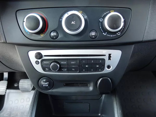 Renault Mégane 1,2 TCE PARIS EDITION - foto 14