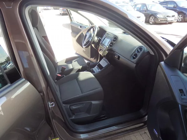 Volkswagen Tiguan 1.4 TSI 90 kW DIGI. KLIMA - foto 10