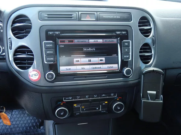 Volkswagen Tiguan 1.4 TSI 90 kW DIGI. KLIMA - foto 14