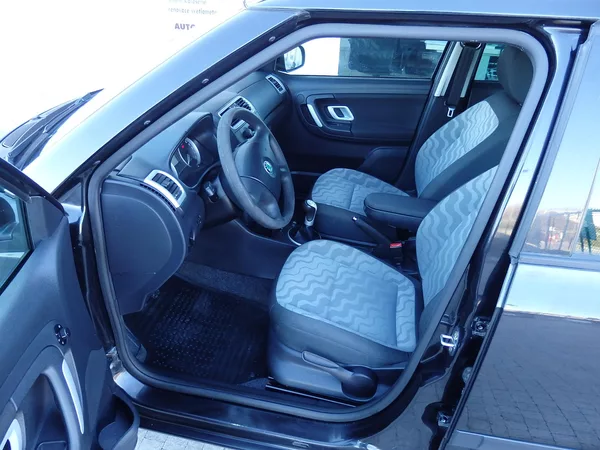Škoda Fabia 1.4 16V KLIMATIZACE, 4x AIRBAG - foto 6