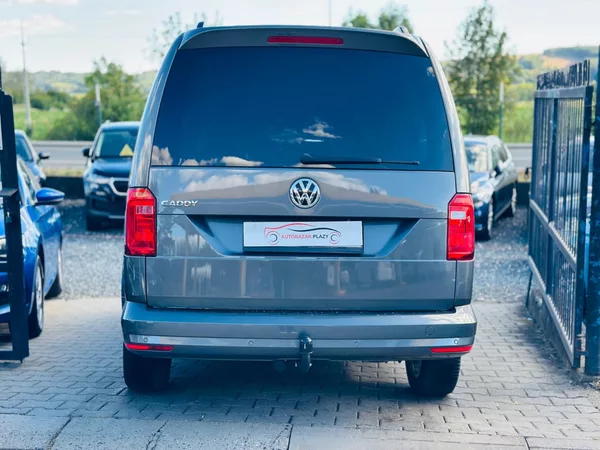 Volkswagen Caddy 2.0TDi DSG,MAXI NAVI,APP, ACC - foto 6