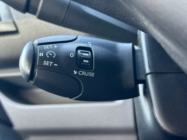 Toyota ProAce 2.0D 6 MÍST,VÝHŘEV SED.,100%KM - foto 16