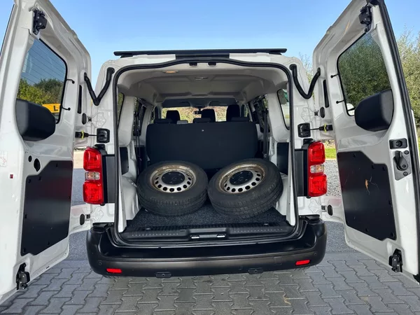 Toyota ProAce 2.0D 6 MÍST,VÝHŘEV SED.,100%KM - foto 22