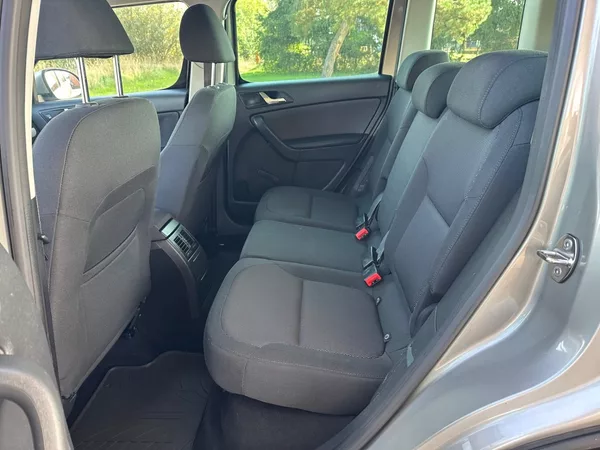 Škoda Yeti 1.6TDi NAVI, PĚKNÝ STAV - foto 13