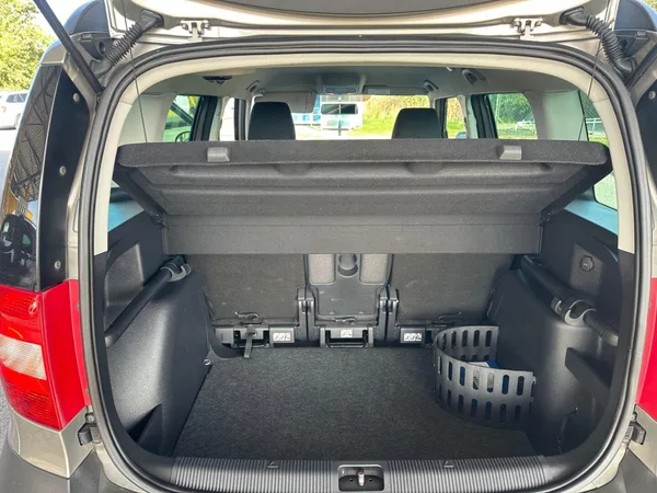 Škoda Yeti 1.6TDi NAVI, PĚKNÝ STAV - foto 14