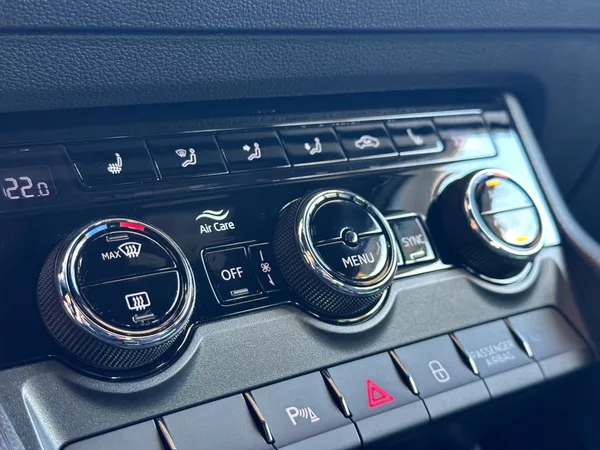 Škoda Karoq 1.5TSi SPORTLINE, VIRTUAL. - foto 10